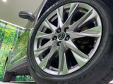 【純正19インチアルミホイール】外観にマッチした純正アルミホイールを装着しております。各種社外アルミホイールや、スタッドレスタイヤも取扱いしております。是非ご相談ください♪