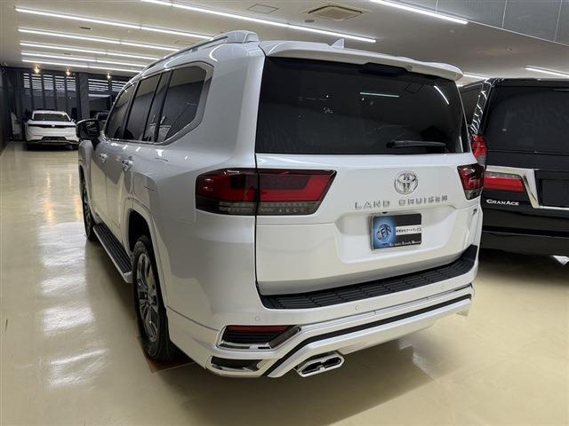 未使用です。 トヨタ ランドクルーザー 3.5 ZX 7人 の中古車詳細 (8,950km, パール