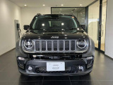 【フロントグリル】7スロットルグリルはJeep伝統の証です。SUVのみにこだわり続けている伝統あるJeep車へお乗り頂いてみてはいかがですか?