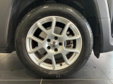 215/60R17 純正17インチアルミホイールです。