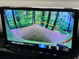 【バックカメラ】駐車時に後方がリアルタイム映像で確認できます。大型商業施設や立体駐車場での駐車時や、夜間のバック時に大活躍!運転スキルに関わらず、今や必須となった装備のひとつです!