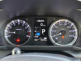 【スピードメーター】メーターがシンプルで見やすく運転しやすいですね。