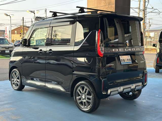 三菱 デリカミニ T プレミアム 4WD の中古車詳細 (833km, ブラック