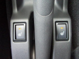 運転席・助手席にシートヒーターを装備しております☆