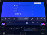ディスプレイオーディオを装備。スマホとクルマをつなぐことでいろんなサービスが楽しめます。