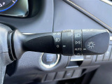 【 オートライト 】オートライトなのでライトの点け忘れを気にすることなく運転が出来ます♪//