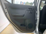 お客様から下取仕入れをする際には、1台づつ査定を行ってお車の状態をチェックしております。自社でメンテナンスの履歴がしっかりしている車両もたくさん入荷しています。