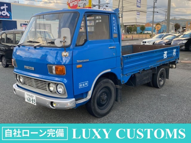 タイタン  丸目4灯