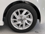 【純正ホイール装備】純正なのでバチっと決まっていてかっこいいですね☆