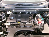 2000ccガソリンエンジンです。