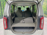 普段のお買い物や通勤、送迎等に十分な荷室スペースを確保しております。セカンドシートを倒すと、大きな荷物の積載も可能です♪