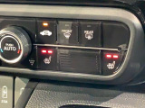 フロント両席にはシートヒーターが付いています!寒い日に便利な装備ですね。