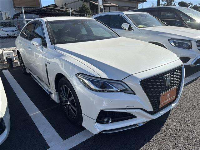 クラウン ハイブリッド 2.5 S Cパッケージ 禁煙車 モデリスタエアロ 純正ナビ