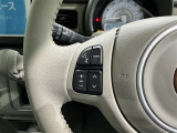 ステアリングスイッチ装備!運転しながら手元でオーディオの操作などができます。