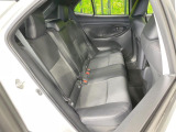 後部座席も気になるようなキズ・汚れやへたり等、大きなダメージはなく、良好な状態です。