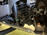 お車を安心してお乗りいただく為には、足回りの定期点検が欠かせません。サービスサポート(有償保証)では無料点検もご提供しており、安心のカーライフをお過ごしいただけるサポート体制が整っています。