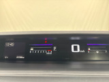 見易くレイアウトされたメーター類が安心ドライブをサポートします