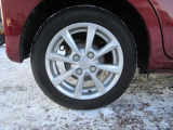 実車はアルミホイール組みの夏用タイヤを装着しています。