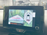 【パノラミックビューモニター】専用のカメラにより、上から見下ろしたような視点で360度クルマの周囲を確認することができます☆死角部分も確認しやすく、狭い場所での切り返しや駐車もスムーズに行えます。