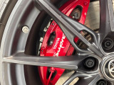 【ブレンボ製キャリパー】ハイパワー車両には強力なブレーキが必須!世界のスーパーカーにも採用されるイタリアの高級メーカー「ブレンボ」を装着!色鮮やかなキャリパーがスポーティな印象を引き立てます♪
