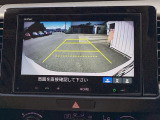 3ビュー切り替えやガイド線表示のバックカメラで、バックでの車庫入れも安心です。