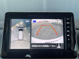 【アラウンドビューモニター】このように真上から見下ろしたような映像が映し出されるため駐車やバックが苦手な方でも安心して行うことが可能となります!!