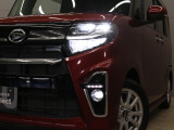 【LEDヘッドライト】悪天候や夜間走行時も良好な視界を確保し安心して運転できる高輝度LEDヘッドライトを装備!点灯速度が早く、消費電力も抑えられています!!