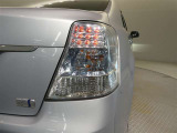LEDテールライトです。省電力、高輝度のLEDは明るく照らすので夜間運転時の視認性を高めます。スタイリッシュな見た目で細かいところもこだわりたいあなたに!