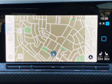 スマートフォン用アプリ[Apple CarPlay][Android Auto]対応の純正ナビ Discover Pro を装備、ラジオ、地デジTV、Bluetoothハンズフリー通話にも対応。