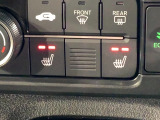フロント両席にはシートヒーターが付いています!寒い日に便利な装備ですね。