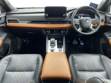 アウトランダー PHEV 2.4 P 4WD 本革シート