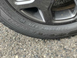 純正ホイールを装着しております。車両に関してのご質問は、スタッフまでお気軽にお問合せ下さい!TEL:0439-88-6662