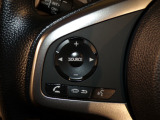 【ステアリングリモコン】ステアリングにオーディオ調節可能なスイッチが装備されていますので運転中でも視線をそらさずにオーディオの調節が可能です!