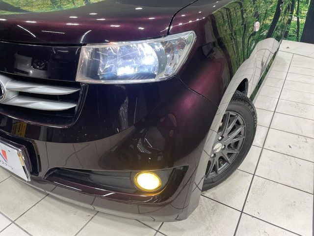 トヨタ bB 1.3 Z Xバージョン 4WD の中古車詳細 (97,355km, ダーク