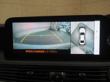 バックカメラ付きで運転が苦手な方の車庫入れもラクラクです。後方の死角部分がモニターに映し出されるので安全性もアップ!