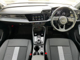 Audiのインテリアはエクステリア同様、優れたデザイン性とクオリティ、そして機能性を兼ね備えております。