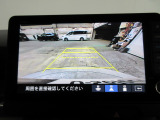 バックカメラの画像です。ガイドラインがスムースな車庫入れをサポートいたします!車庫入れの安心感がアップしますね☆