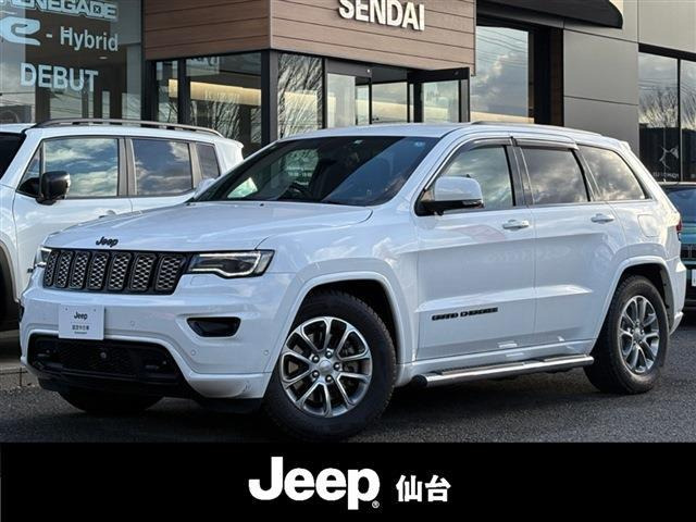 グランドチェロキーアルティテュード 4WD