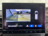 カラービジョンとガイドラインで見やすいバックモニターと障害物センサーで車庫入れも楽ちんです♪
