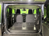 普段のお買い物や通勤、送迎等に十分な荷室スペースを確保しております。セカンドシートを倒すと、大きな荷物の積載も可能です♪