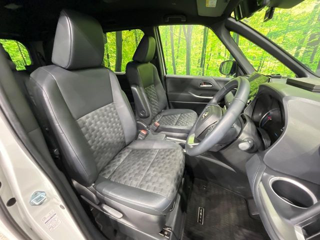 トヨタ ヴォクシー 1.8 ハイブリッド S-Z の中古車詳細 (10,818km