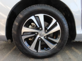 アルミホイール標準装備