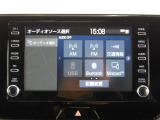 ディスプレイオーディオ搭載!お手持ちのスマートフォン等を連携することで、より機能性がアップします!(※現在ナビ機能は有していません。また、Tコネクト機能等のご利用の際は別途有償となる場合がございます)