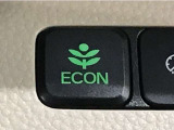 ★ECONスイッチ★ エコドライブを加速しよう!スイッチをONにすると、運転の仕方によるロスを抑え込み燃費をよくするようクルマが頑張ります(*^ー^*)燃費向上にチャレンジ♪