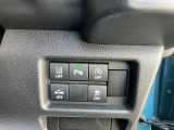 軽とは思えないほどの豊富な装備も魅力的!各機能の切り替えボタンは運転席から操作ラクラク。