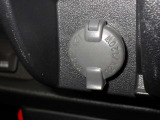 シガーソケット用の充電器が使用可能です!