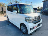お客様のご予算帯に合わせたお車を常時100台以上取り揃えています!当社のスタッフがお客様のお車選びをしっかりサポートしご提案させていただきます!