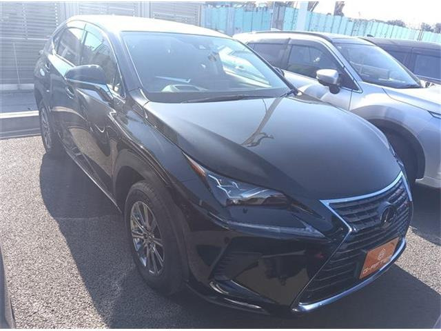 NX300 Iパッケージ後期型 禁煙車 純正10.3インチナビ