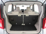 ラゲージスペースもしっかり確保。買い物の荷物もばっちり積み込むことができて便利です。