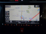 ナビ装備です。遠方へのドライブや初めての道でも、カーナビさえあれば安心して目的地まで案内してくれますね!